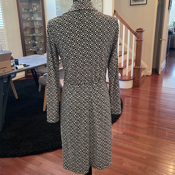 Wrap Dress by Liz Claiborne M - Picture 4 of 10